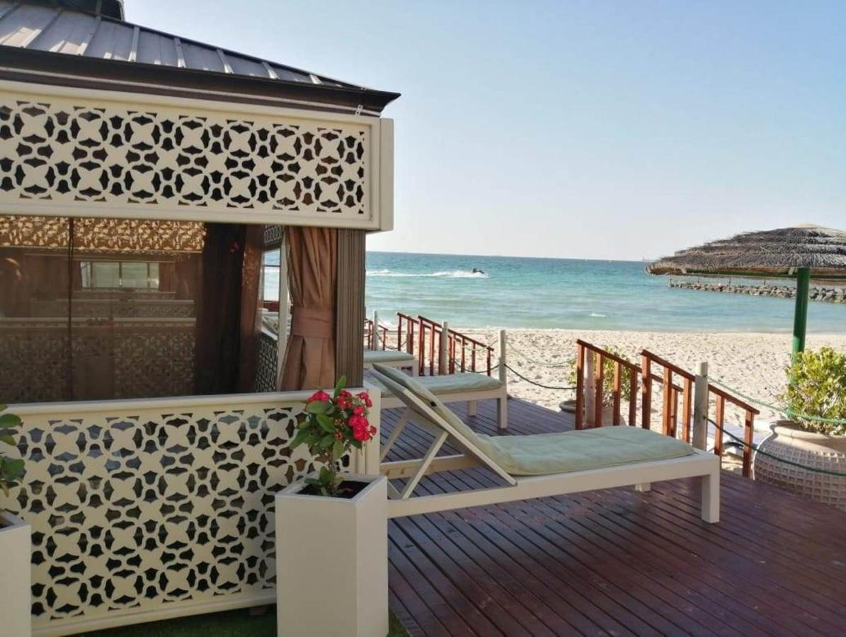 Sahara Beach Resort & Spa Шарджа Екстер'єр фото Beach at the Kempinski