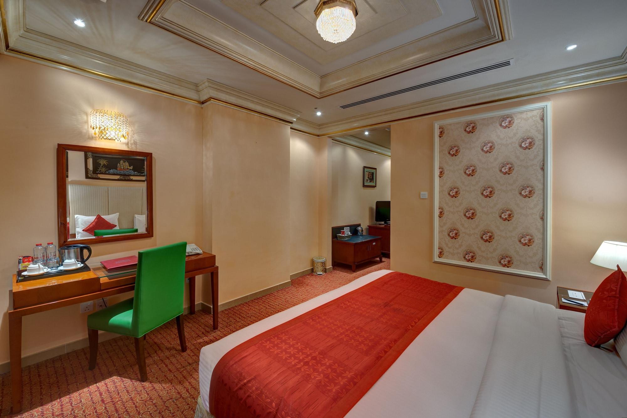 Sahara Beach Resort & Spa Шарджа Екстер'єр фото A room at the hotel