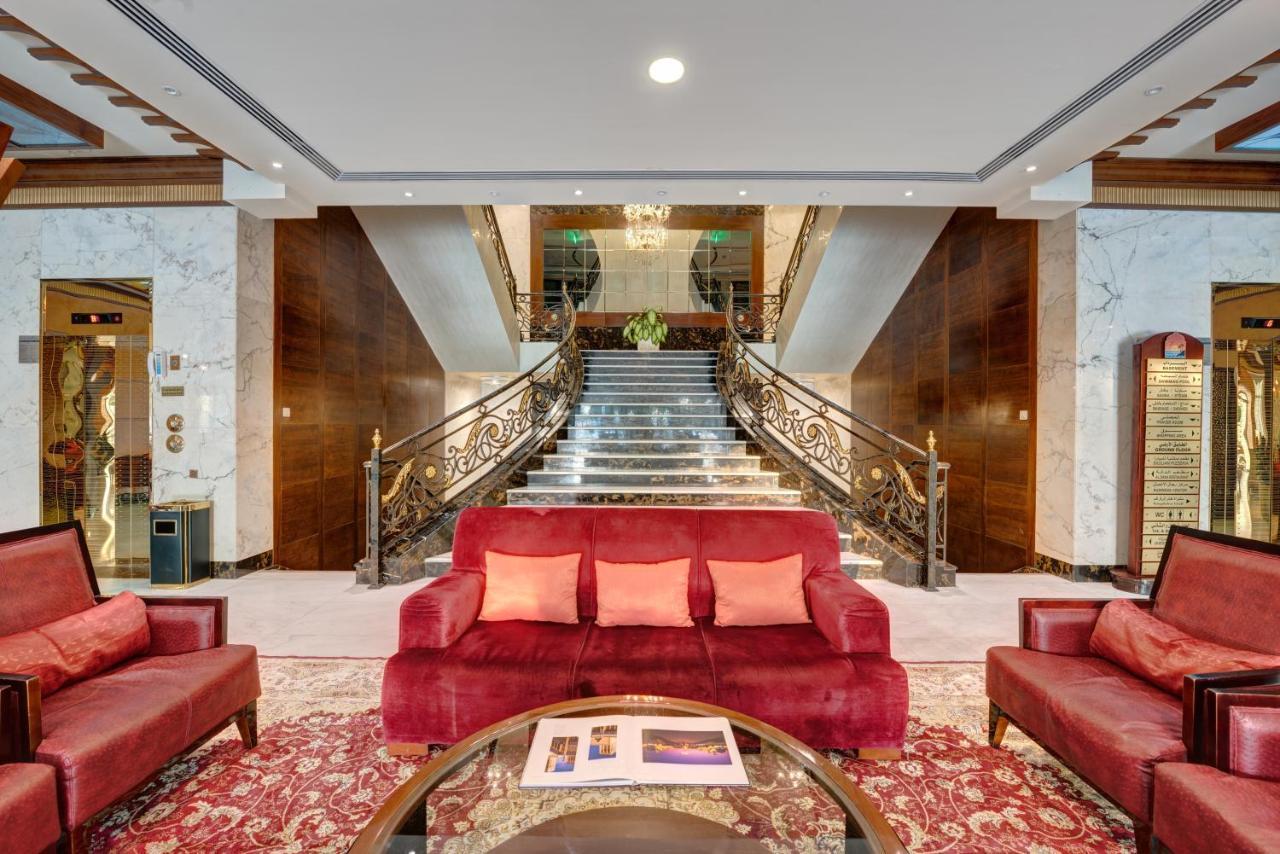 Sahara Beach Resort & Spa Шарджа Екстер'єр фото The lobby of the hotel