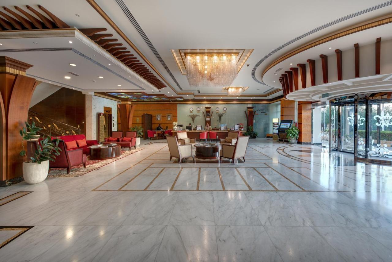 Sahara Beach Resort & Spa Шарджа Екстер'єр фото Lobby