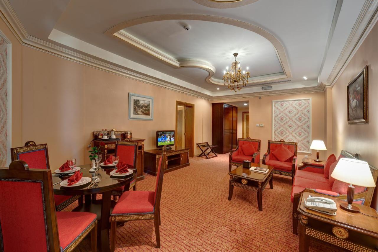 Sahara Beach Resort & Spa Шарджа Екстер'єр фото A suite at the hotel