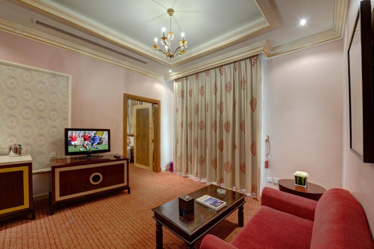 Sahara Beach Resort & Spa Шарджа Екстер'єр фото A suite at the hotel