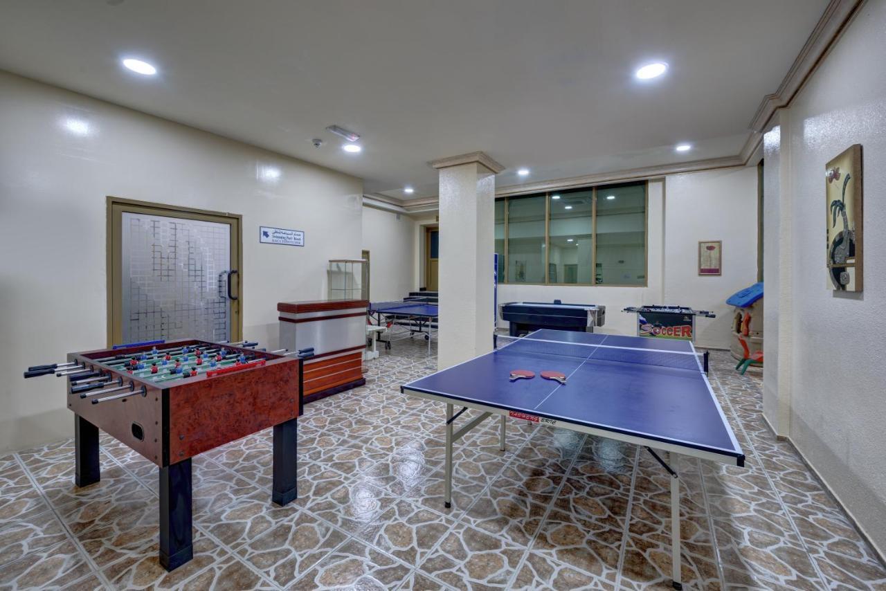 Sahara Beach Resort & Spa Шарджа Екстер'єр фото Recreation room