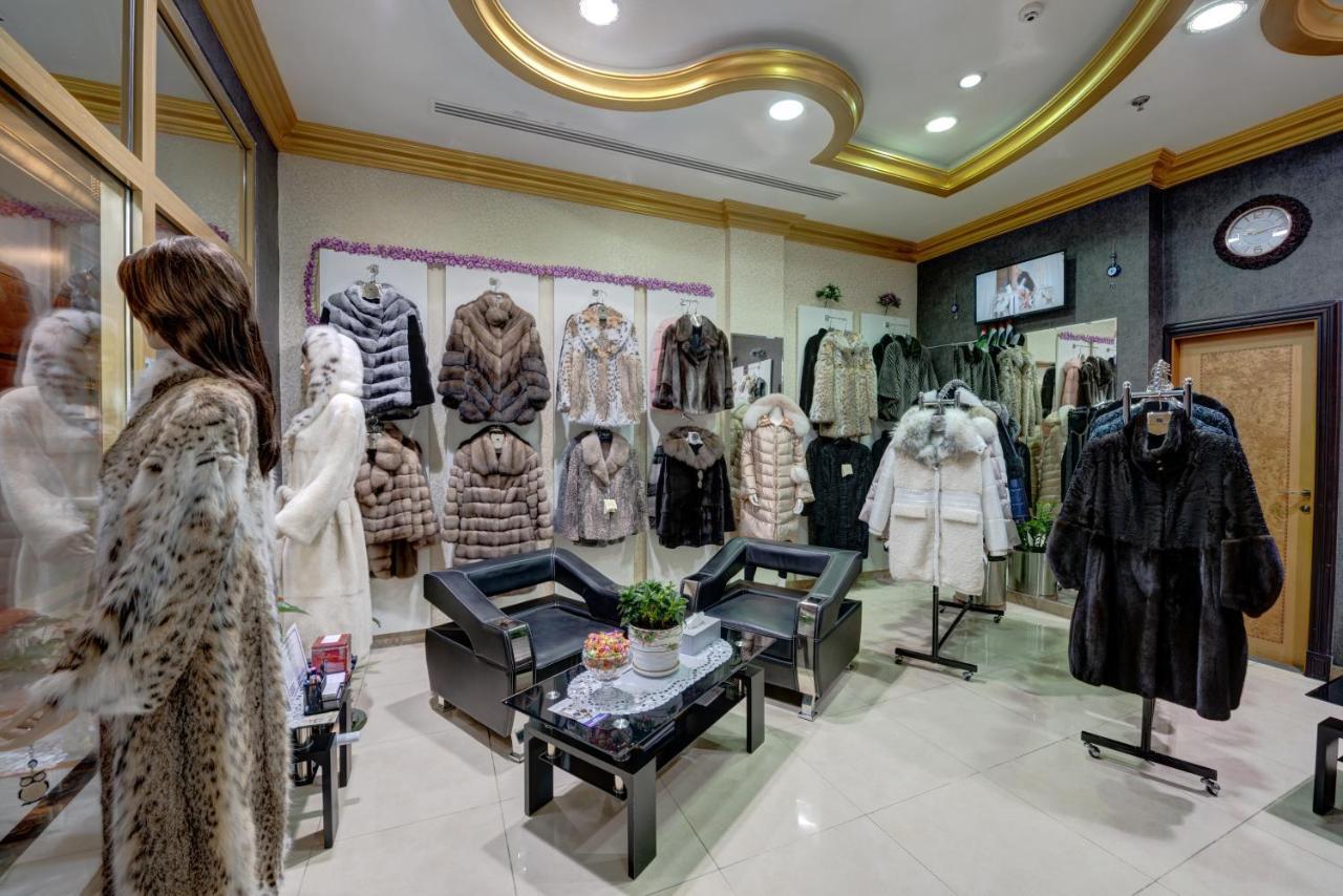 Sahara Beach Resort & Spa Шарджа Екстер'єр фото Fur store in Moscow